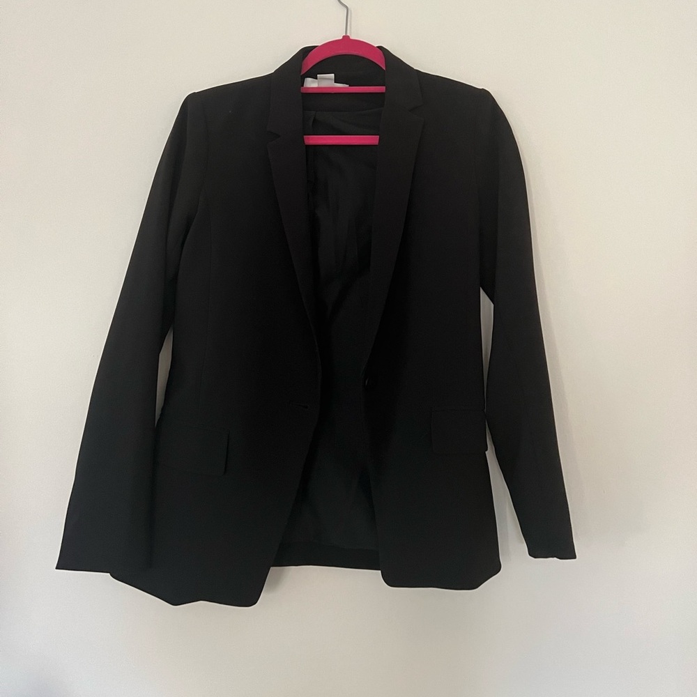 H&M black fitter blazer